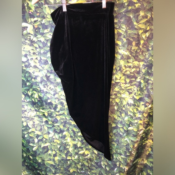 VENUS Black Asymmetrical Tie Front Skirt for Cocktail NWT Small - Picture 13 of 14